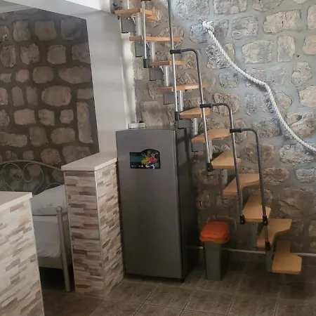 Rgeto Appartement Ston