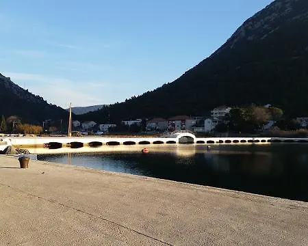 Rgeto Ston