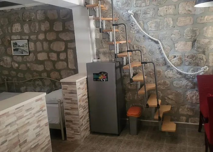 Rgeto 아파트 스톤